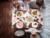 « Au resto avec les kids! »
