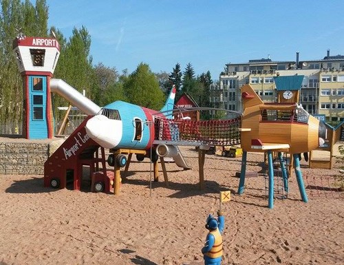 Aire de jeux « aviation »