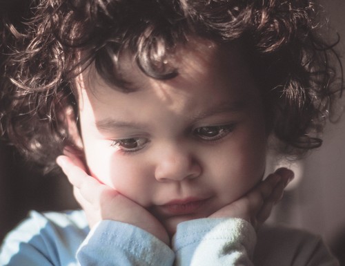 Votre enfant bégaie?
