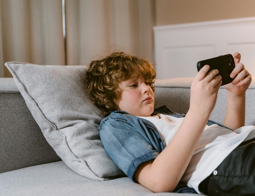 Écrans: Comment gérer avec les enfants?