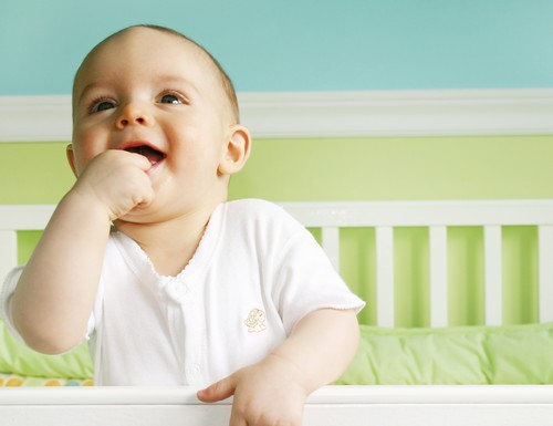 Aider bébé à dormir lorsqu’il fait chaud