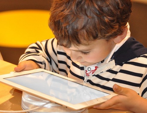 YouTube pour les enfants? A petites doses et accompagné!