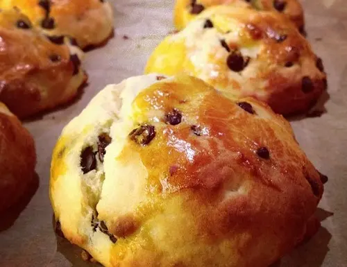 Petits pains aux pépites de chocolat