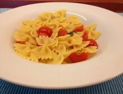 Farfalle aux tomates cerises